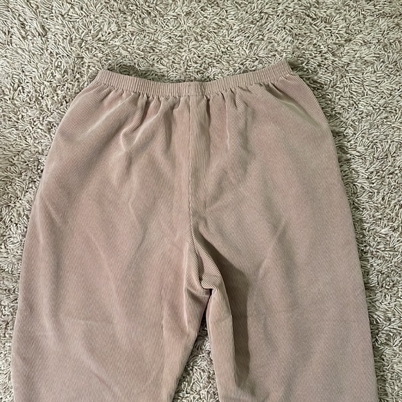 Alfred Dunner Corduroy Elastic Waist Pant w/Pockets - Picture 6 of 6